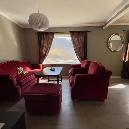 Overnating I Apartment Sauda