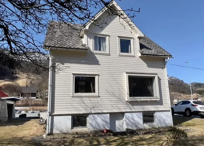 Overnating I * Sauda